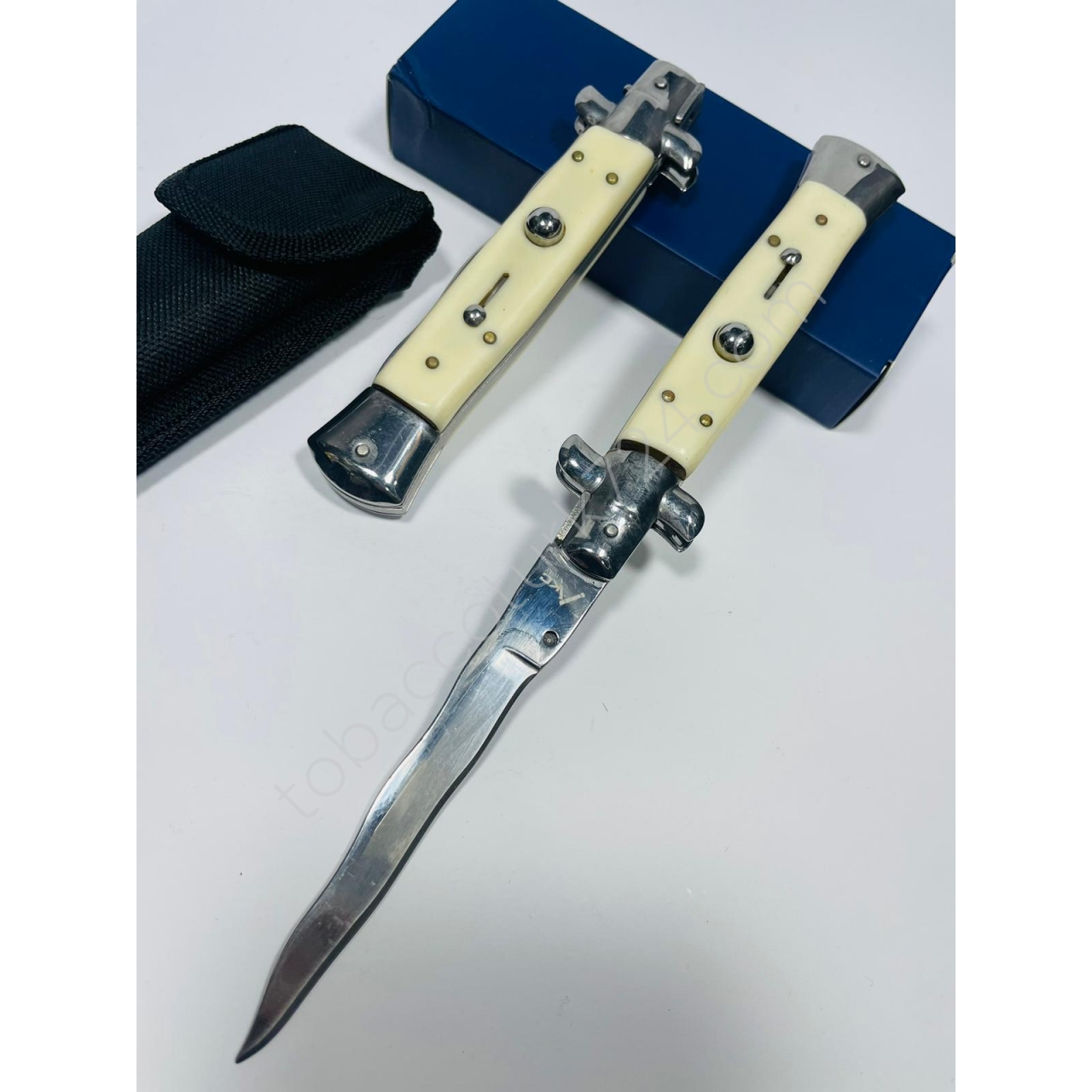 Akc Marka İtalyan Kemik Kasa Kıvrımlı MetalRenk Bıçak 25cm